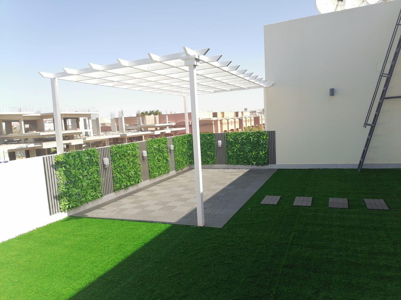 منسق حدائق بجدة